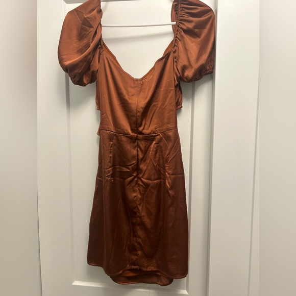 Brown satin mini dress - Picture 2 of 4